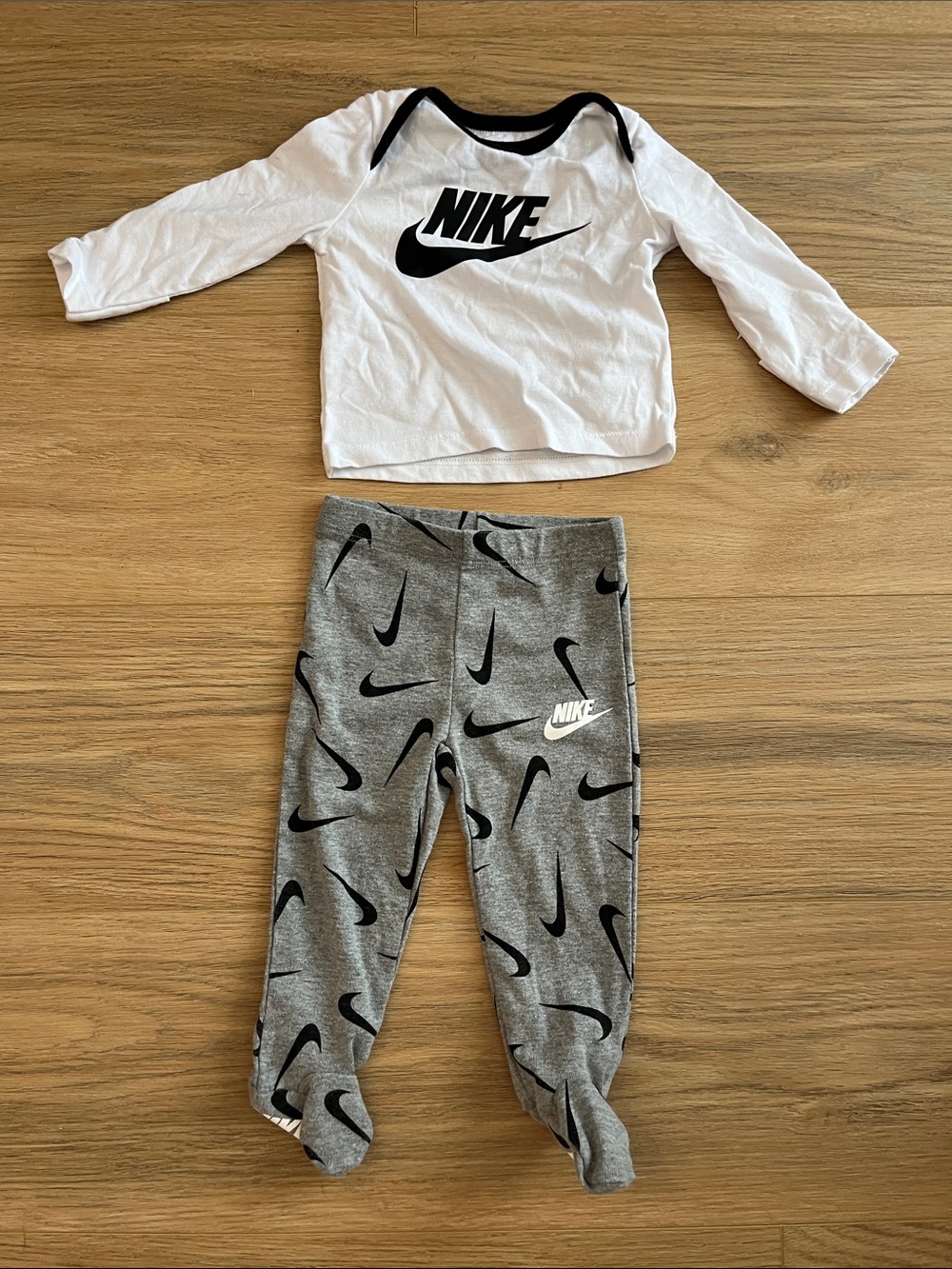 Nike White Long-Sleeve Top & Gray Logo Footie Set - Picture 1 of 8